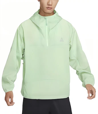 Nike 綠色防風連帽風衣外套 FQ3063-376 Order Nike 綠色防風連帽風衣外套 FQ3063-376