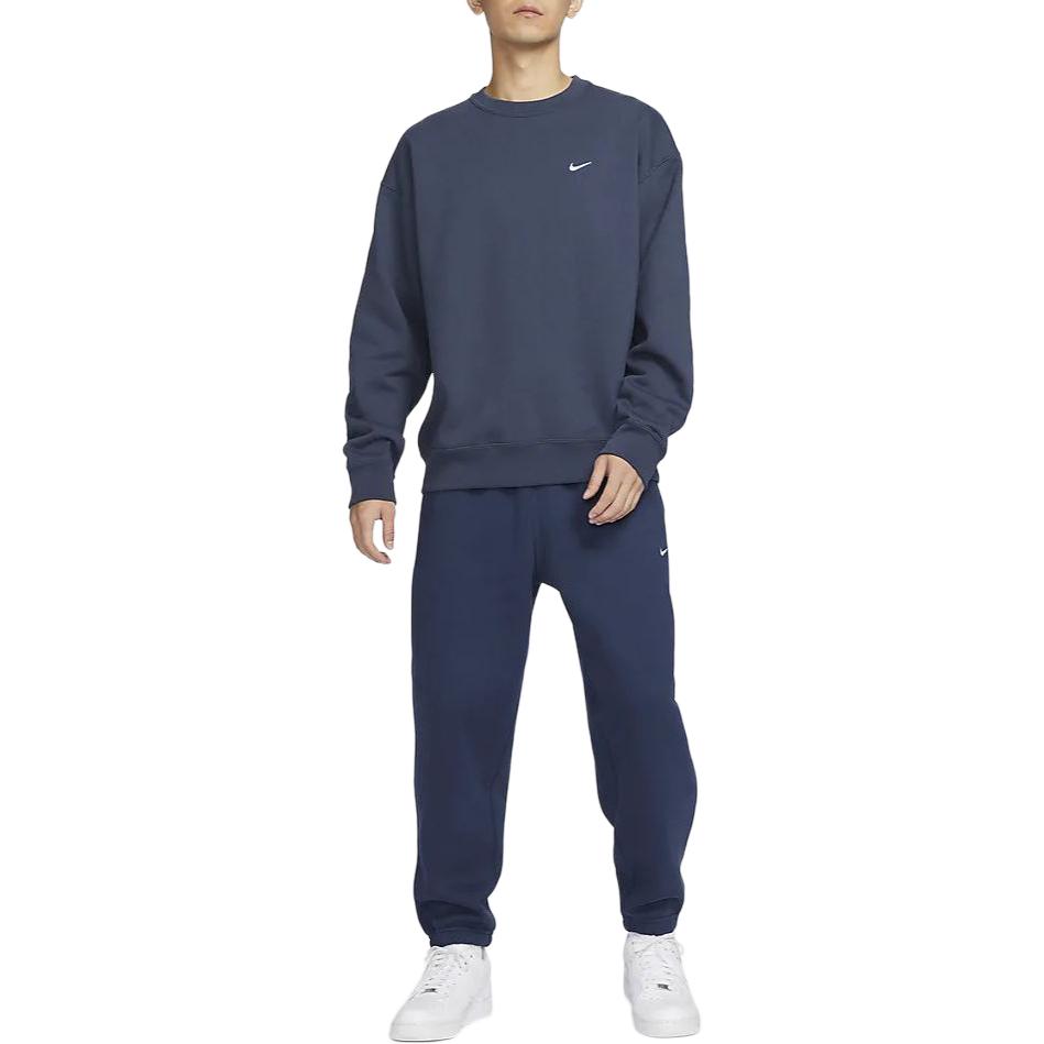 Shop Nike Solo Swoosh 經典休閒厚刷毛圓領衫 閃電藍 DX1362-437