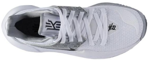 Nike SpongeBob x Kyrie Low 2 'Mr. Krabs Kelabu Putih' AV9827-100 Lookbook Nike SpongeBob x Kyrie Low 2 'Mr. Krabs Kelabu Putih' AV9827-100