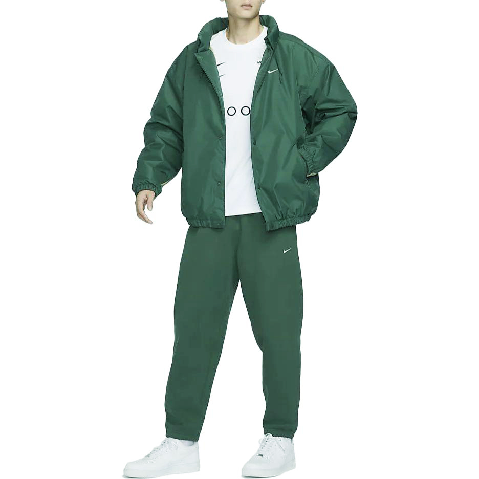 Shop 나이키 스포츠웨어 루즈핏 롱슬리브 프린트 자켓 퍼 그린. FB7853-323