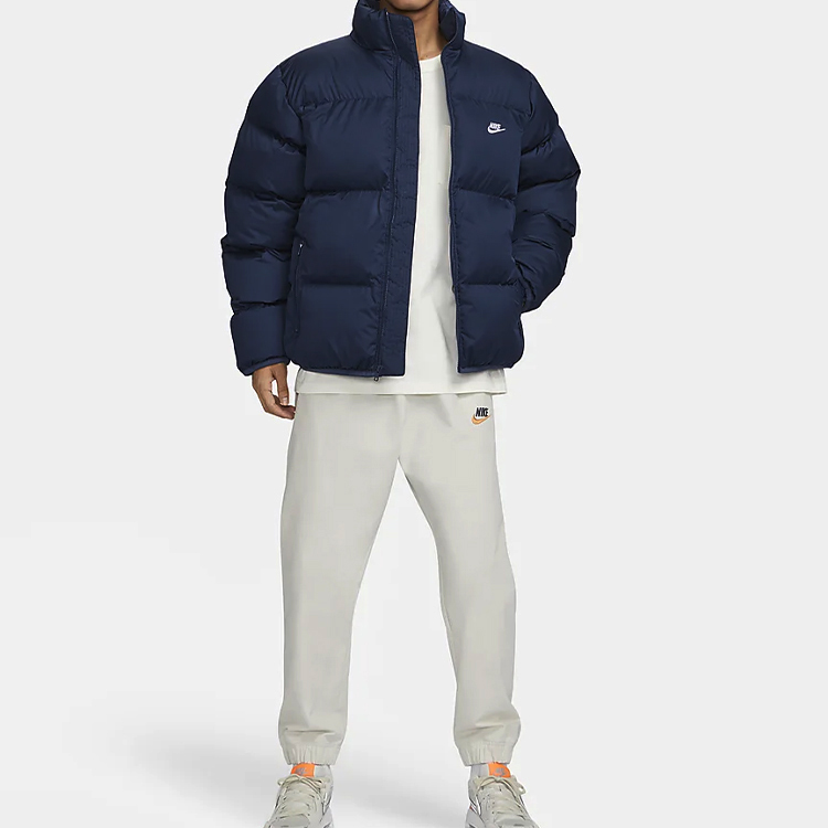 Shop ナイキ スポーツウェア クラブ プリマロフト パファージャケット ネイビーブルー 防寒ジップアップ FB7369-410