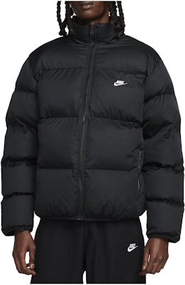 Nike Sportswear Club Jaket Kalas Kalis Air Leher Corong Hitam FB7368-010 Order Nike Sportswear Club Jaket Kalas Kalis Air Leher Corong Hitam FB7368-010