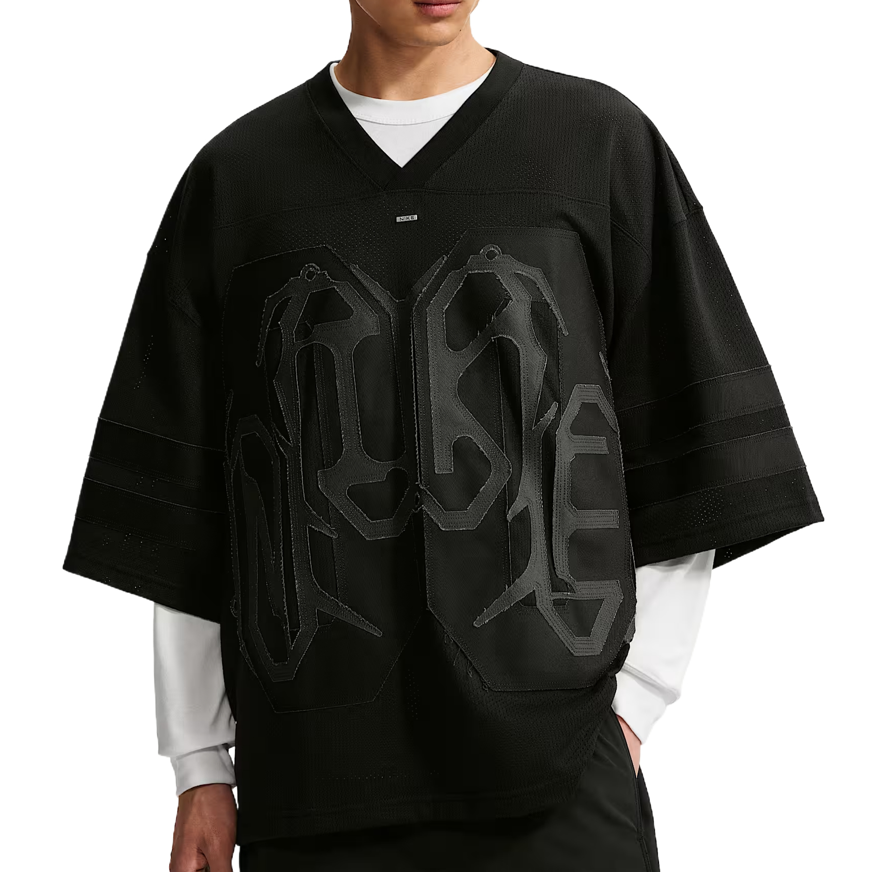 Nike Sportswear Mesh Smooth Comfort V-Neck T-Shirt IQ5907-010