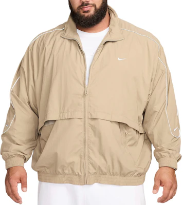 Nike Sportswear Solo Swoosh Woven Jacket Khaki Comfortable Fit FB8622-247 Shop Nike Sportswear Solo Swoosh Woven Jacket Khaki Comfortable Fit FB8622-247