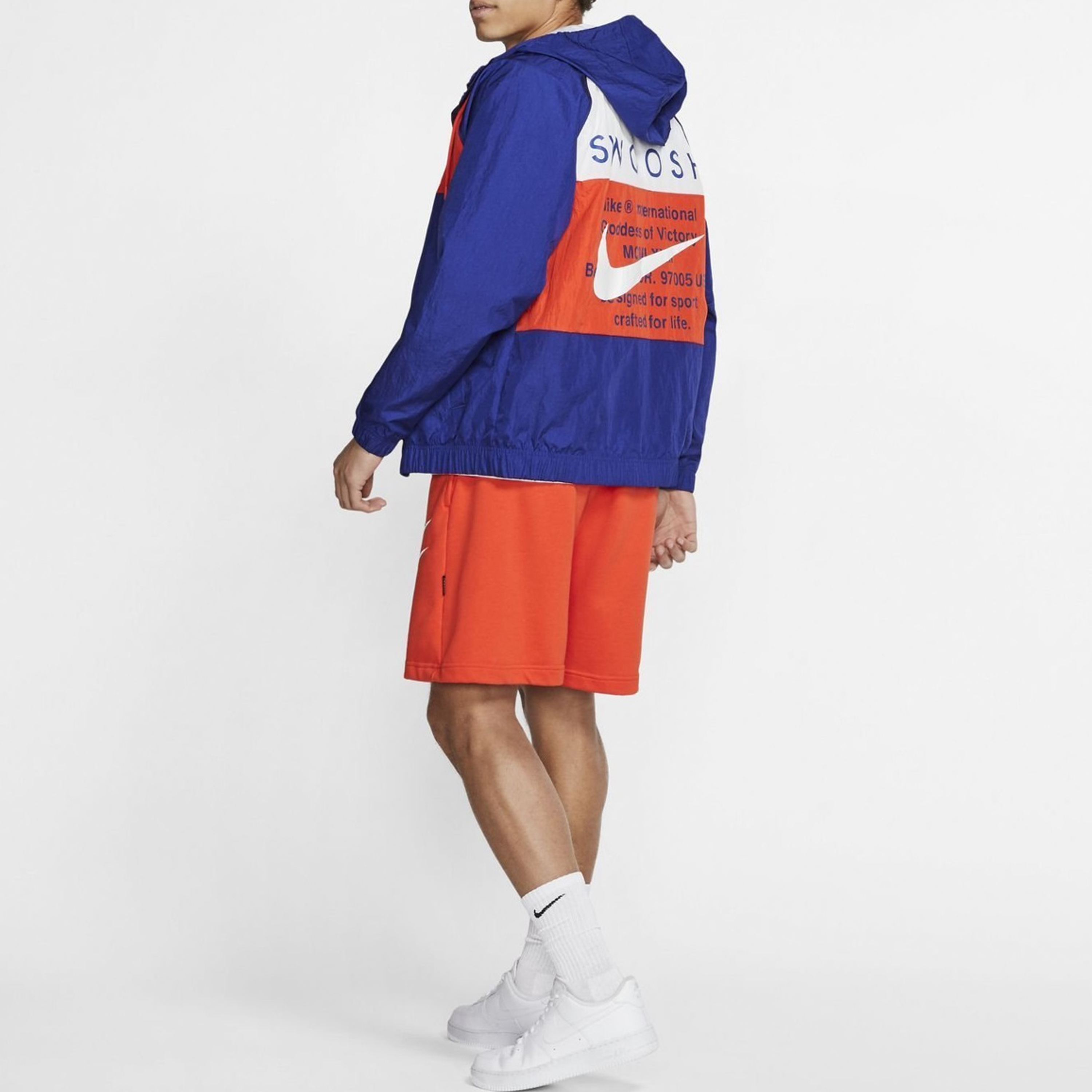 Shop Nike Sportswear Swoosh 雙勾防風外套 藍色春季款 CJ4889-455
