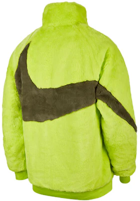 耐克运动经典Swoosh标志仿皮草复古绿夹克 DH6685-322 Lookbook 耐克运动经典Swoosh标志仿皮草复古绿夹克 DH6685-322