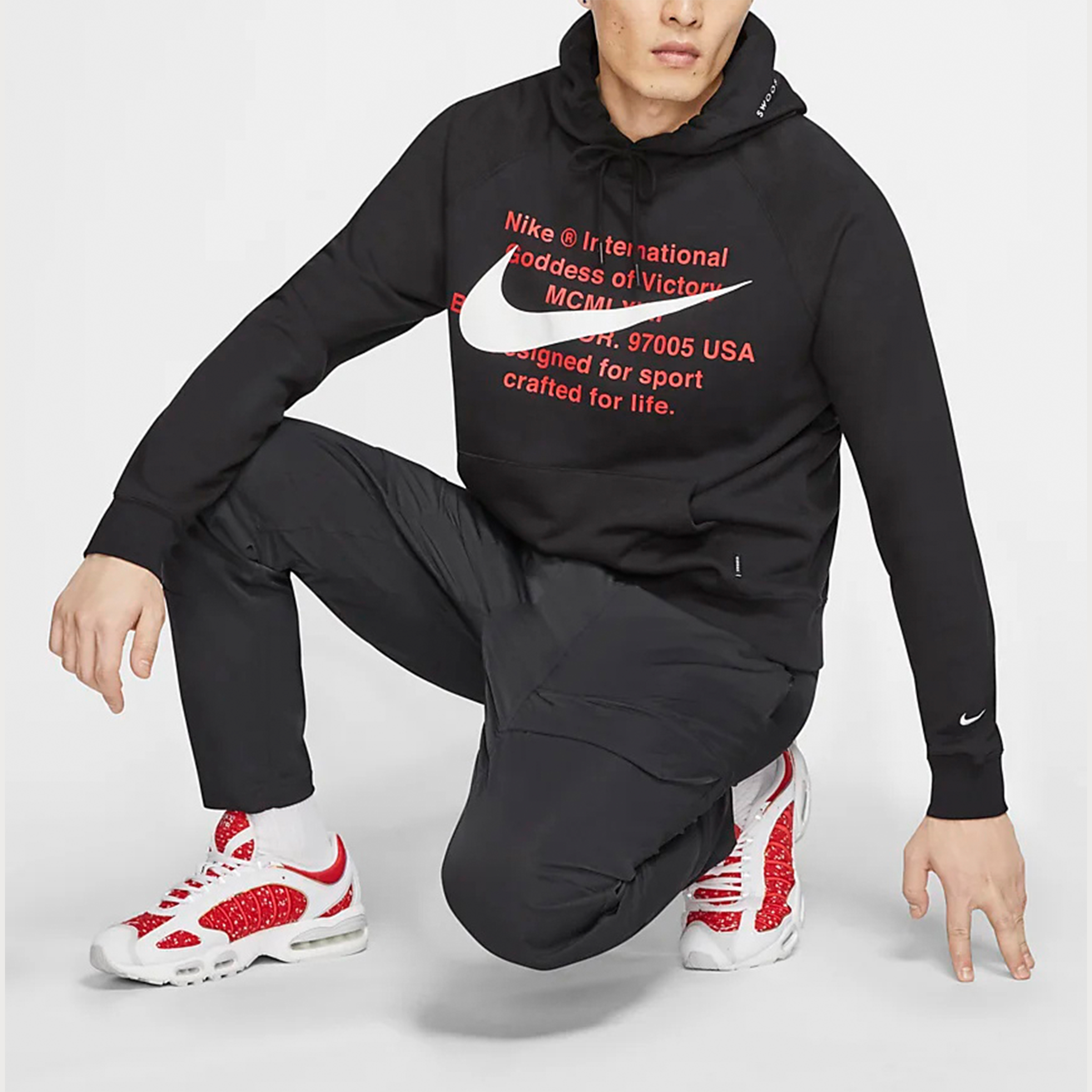 Details for Nike 運動風連帽衫黑色上衣 Swoosh Logo 休閒套頭衛衣 CJ4864-010