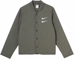 Nike Sportswear Swoosh Quilted Jacket Twilight Yellow Mens Loose Fit. DM1247-380 Nike Sportswear Swoosh Quilted Jacket Twilight Yellow Mens Loose Fit. DM1247-380