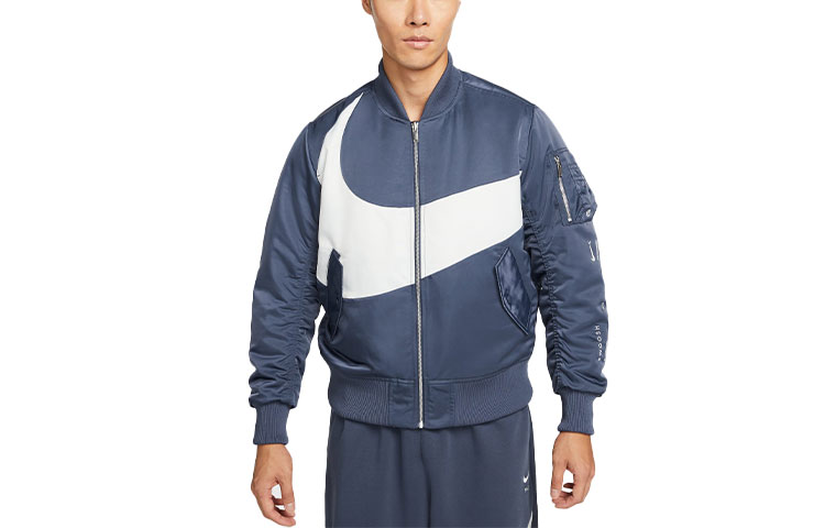 Shop Nike 運動風 Swoosh Therma-FIT 雙面轟炸機外套 藍色 DD6056-437
