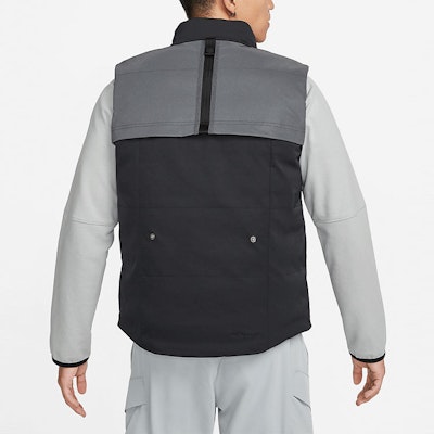 Nike Sportswear Therma-FIT Tech Pack Colorblock Vest Hitam DD6637-010 Purchase Nike Sportswear Therma-FIT Tech Pack Colorblock Vest Hitam DD6637-010