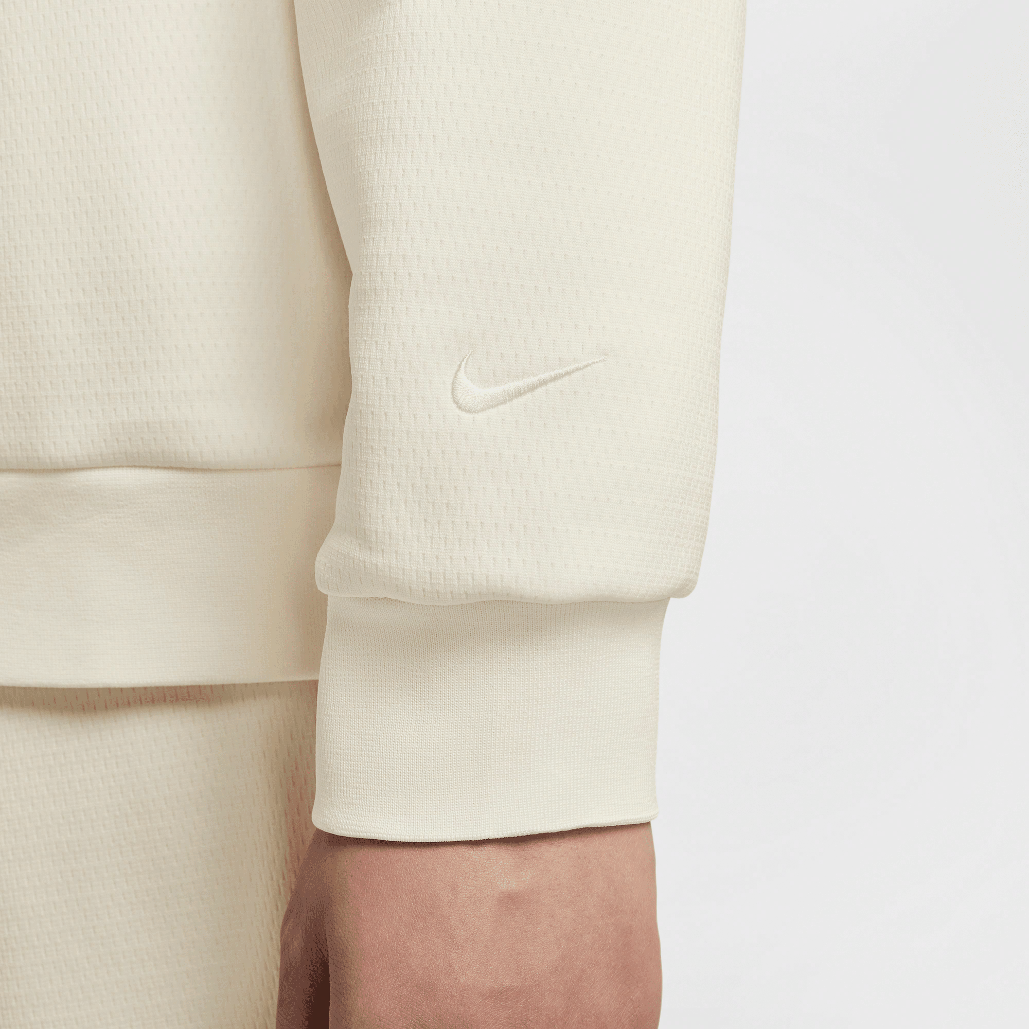 Purchase Nike SS25 Year of the Mamba Kobe Series White Crewneck Sweatshirt Stylish Comfort HQ4698-133
