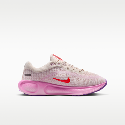 Lookbook (JR) Nike Stella Ride 粉白/粉紅泡沫/亮紅/亮紫 HQ3266-106