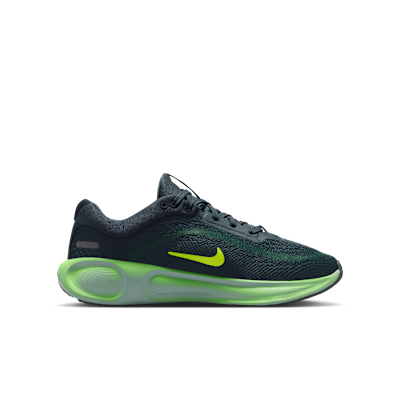 Lookbook Nike Stella Ride 海藻綠/淡紫/深藍/磨砂紫 HQ3266-300