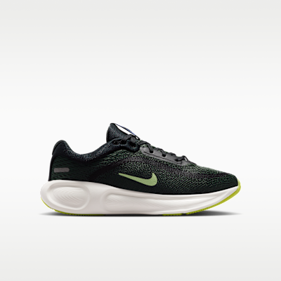 Lookbook Nike Stellar Ride 黑色/黑色雲杉/柔綠檸檬/競速藍 HQ3266-010