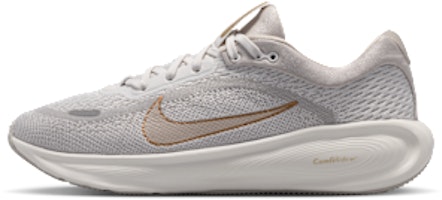 Nike Stellar Ride Phantom/Metallic Gold/Cream II HQ3266-009 Nike Stellar Ride Phantom/Metallic Gold/Cream II HQ3266-009