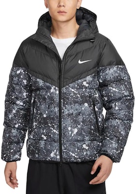 Chaqueta Nike Storm-FIT Windrunner Negra Impermeable y Cortavientos con Capucha. HQ4184-010 Order Chaqueta Nike Storm-FIT Windrunner Negra Impermeable y Cortavientos con Capucha. HQ4184-010