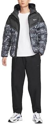 Chaqueta Nike Storm-FIT Windrunner Negra Impermeable y Cortavientos con Capucha. HQ4184-010 Shop Chaqueta Nike Storm-FIT Windrunner Negra Impermeable y Cortavientos con Capucha. HQ4184-010