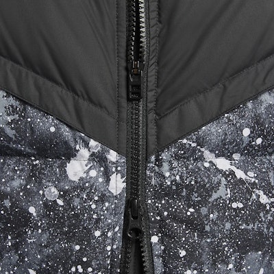 Chaqueta Nike Storm-FIT Windrunner Negra Impermeable y Cortavientos con Capucha. HQ4184-010 Purchase Chaqueta Nike Storm-FIT Windrunner Negra Impermeable y Cortavientos con Capucha. HQ4184-010