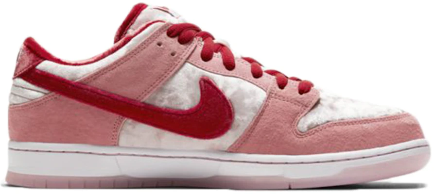 나이키 스트레인지러브 SB 덩크 로우 발렌타인 스페셜 박스 CT2552-800(S-BOX) Lookbook 나이키 스트레인지러브 SB 덩크 로우 발렌타인 스페셜 박스 CT2552-800(S-BOX)