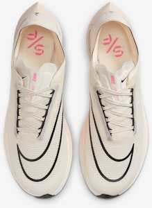 Nike Streakfly 'Pale Ivory Guava' Putih Gading Guava DJ6566-105 Shop Nike Streakfly 'Pale Ivory Guava' Putih Gading Guava DJ6566-105