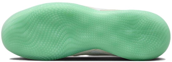 나이키 스트리트가토 '서밋 화이트 그린 글로우' DC8466-102 Lookbook 나이키 스트리트가토 '서밋 화이트 그린 글로우' DC8466-102