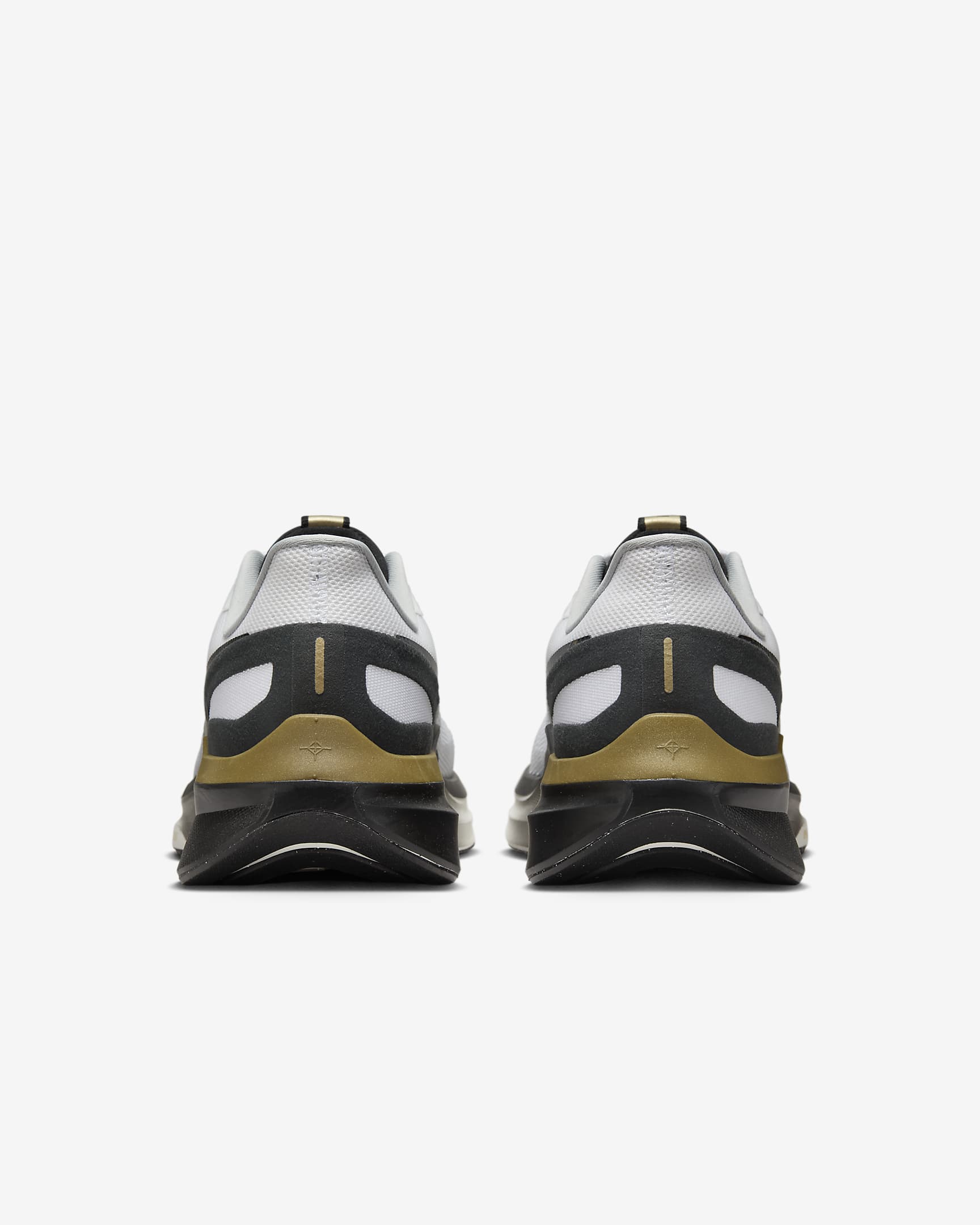 Sizing 耐克Structure 25 '白色金属金' HQ3660-100