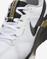 Nike Structure 25 'Putih Emas Metalik' HQ3660-100 Sizing Nike Structure 25 'Putih Emas Metalik' HQ3660-100