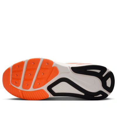 Nike Structure 26 'Total Orange'