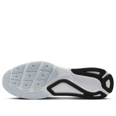 Nike Structure 26 'White Black'