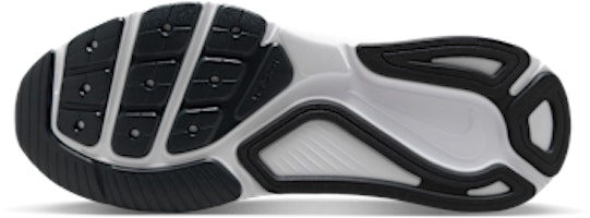 Nike Structure 26 Hitam/Kelabu Serigala/Perak Metalik/Putih HQ2588-001 Order Nike Structure 26 Hitam/Kelabu Serigala/Perak Metalik/Putih HQ2588-001