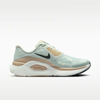 Lookbook Nike Structure Plus 松霧綠/翡翠綠/麻布色/黑松綠 HQ3048-020