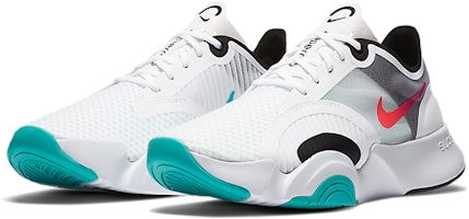 Nike SuperRep Go 'Kelabu Bola Sepak Crimson' CJ0773-120 Lookbook Nike SuperRep Go 'Kelabu Bola Sepak Crimson' CJ0773-120