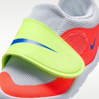 ナイキ スウッシュ 1 エッセンシャル ブライトクリムゾン/ボルトアイス/ピュアプラチナ/ゲームロイヤル HV5043-601 Sizing ナイキ スウッシュ 1 エッセンシャル ブライトクリムゾン/ボルトアイス/ピュアプラチナ/ゲームロイヤル HV5043-601