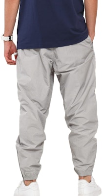 Nike Swoosh 刺繡復古尼龍運動褲 淡煙灰 CD6544-051 Shop Nike Swoosh 刺繡復古尼龍運動褲 淡煙灰 CD6544-051