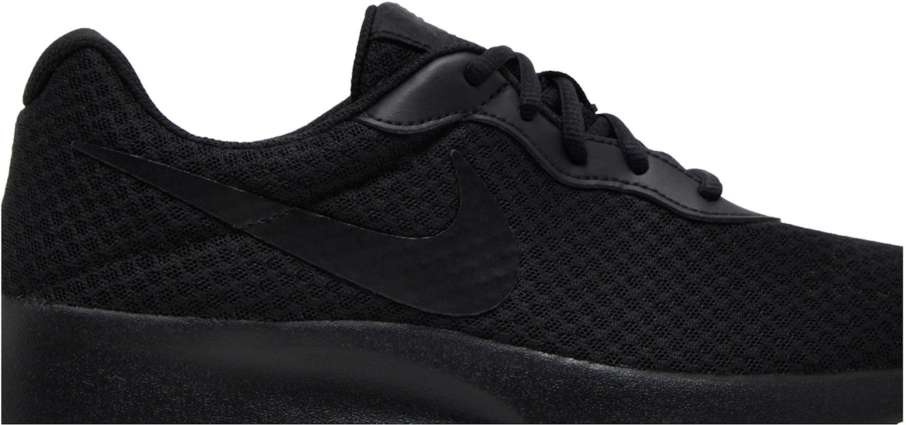 Nike Tanjun ''Triple Black'' Chaussures Noir Intense DJ6258-001 Lookbook Nike Tanjun ''Triple Black'' Chaussures Noir Intense DJ6258-001