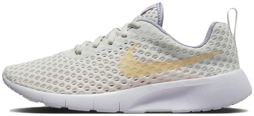 Are nike tanjun shoes slip resistant best sale