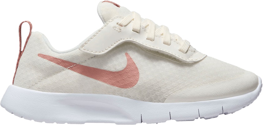 Nike sales tanjun 13c