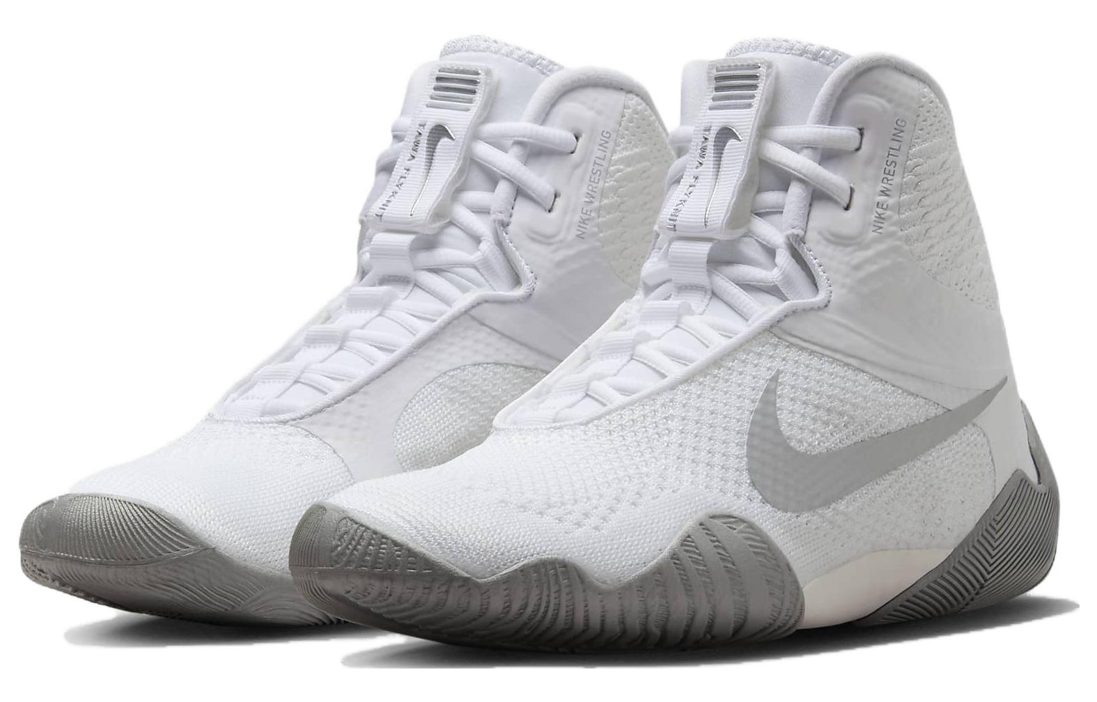 Lookbook Nike Tawa 'Putih Perak Metalik' CI2952-100