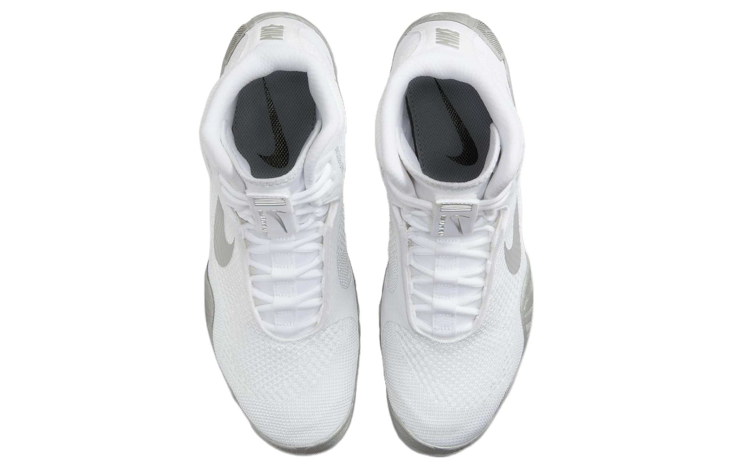 Shop Nike Tawa 'Putih Perak Metalik' CI2952-100