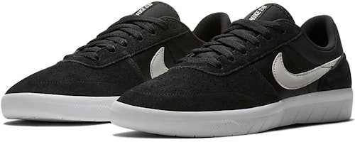 ナイキ SB チーム クラシック ブラック AH3360-003 Lookbook ナイキ SB チーム クラシック ブラック AH3360-003