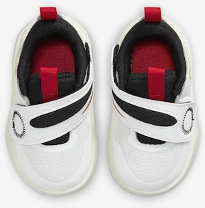 Nike Team Hustle D 11「白色金屬金」 DV8995-104 Shop Nike Team Hustle D 11「白色金屬金」 DV8995-104