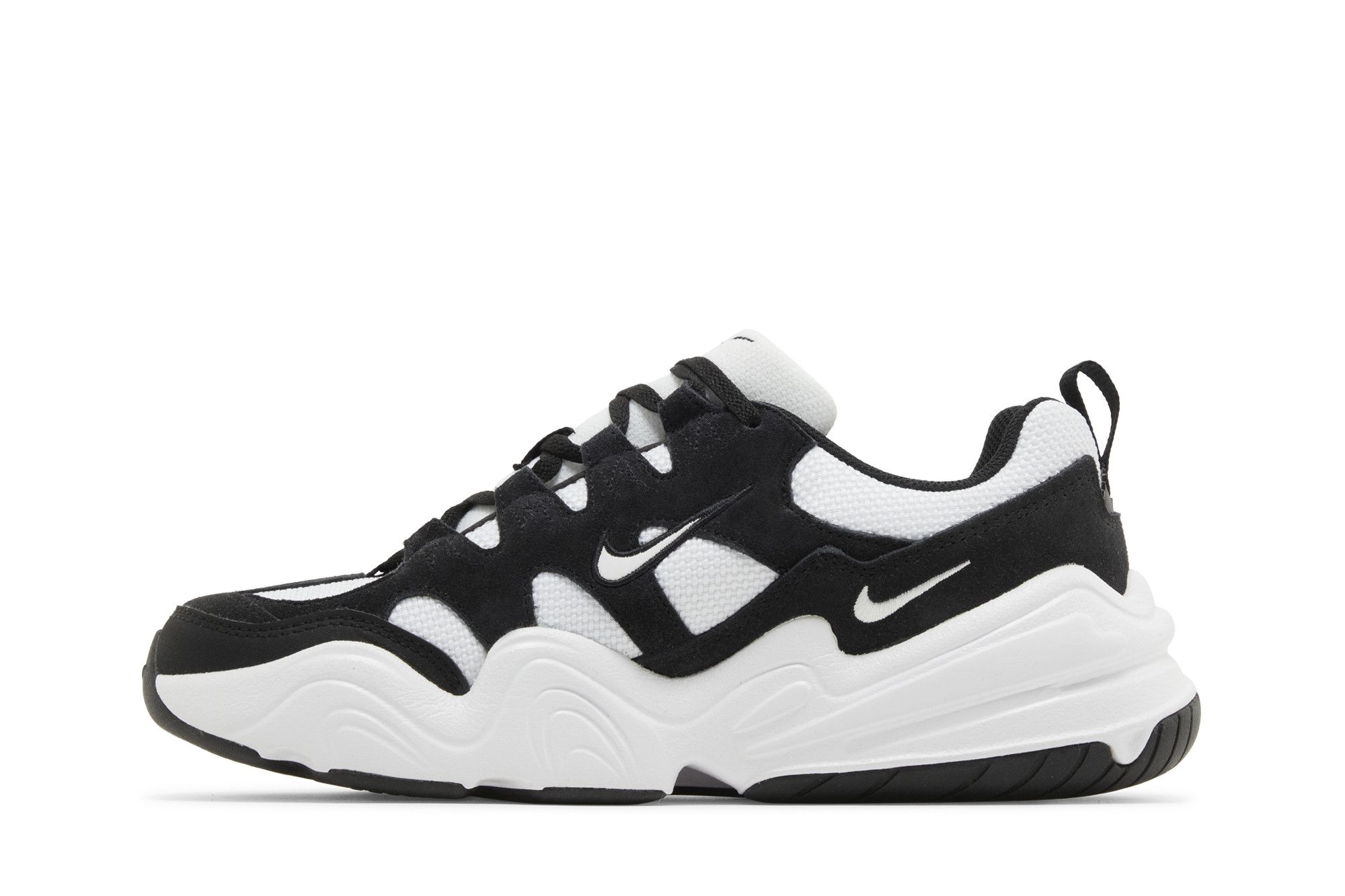 Lookbook Nike Tech Hera 'Blanco Negro' FJ9532-101