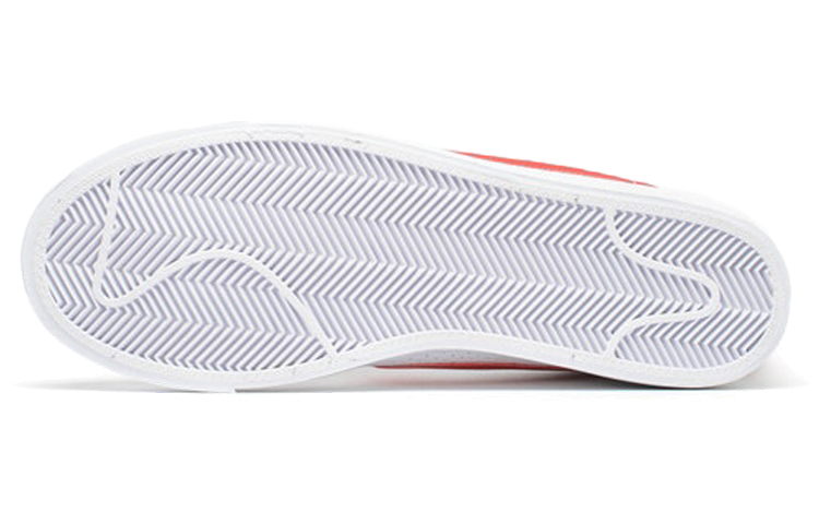 Purchase Nike Tennis Classic AC Rot Weiß Sneakers 377812-120