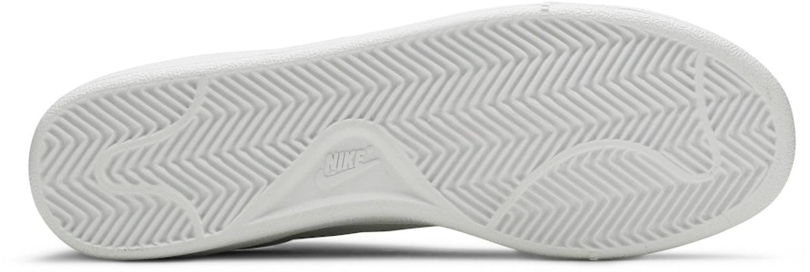 ナイキ テニスクラシック CS 白/赤 683613-113 Shop ナイキ テニスクラシック CS 白/赤 683613-113