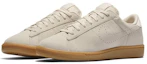 Lookbook Nike Tennis Classic in Pelle Scamosciata ''Bianco'' 829351-100