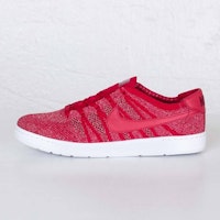 耐吉網球經典超輕Flyknit 830704-600 Lookbook 耐吉網球經典超輕Flyknit 830704-600