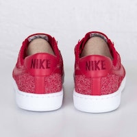 耐吉網球經典超輕Flyknit 830704-600 Shop 耐吉網球經典超輕Flyknit 830704-600