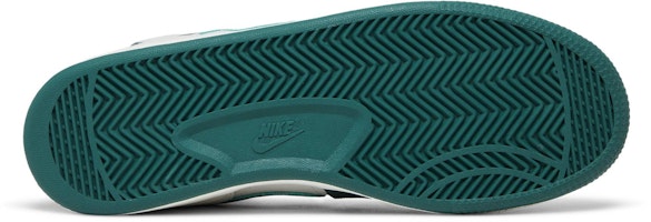 耐克终结者高帮“尊贵绿” FD0650-100 Shop 耐克终结者高帮“尊贵绿” FD0650-100