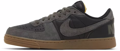 나이키 터미네이터 로우 '미디엄 애쉬 검' FV0396-001 Lookbook 나이키 터미네이터 로우 '미디엄 애쉬 검' FV0396-001