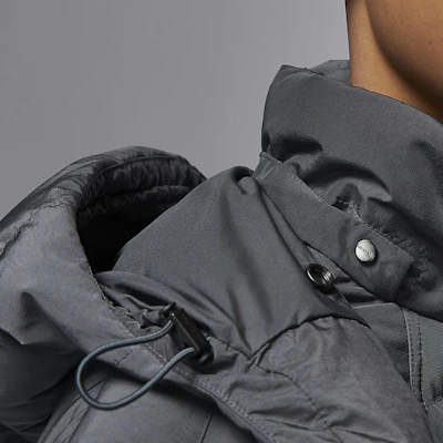 Chaqueta Nike Therma-FIT Air Jordan Unisex Negra con Capucha Desmontable. FV7220-060 Details for Chaqueta Nike Therma-FIT Air Jordan Unisex Negra con Capucha Desmontable. FV7220-060